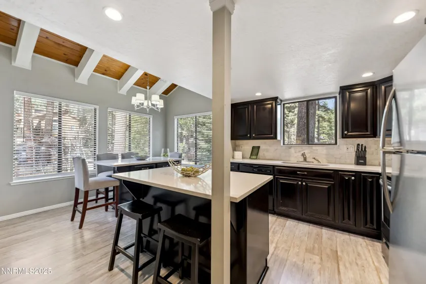 945 Harold, Incline Village, Nevada 89451, 2 Bedrooms Bedrooms, ,2 BathroomsBathrooms,Residential,Residential,Harold,250058238