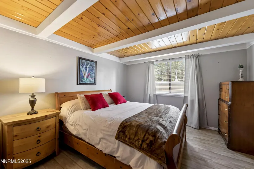 945 Harold, Incline Village, Nevada 89451, 2 Bedrooms Bedrooms, ,2 BathroomsBathrooms,Residential,Residential,Harold,250058238