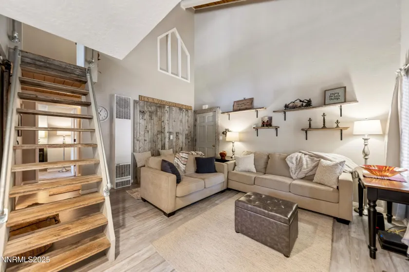 945 Harold, Incline Village, Nevada 89451, 2 Bedrooms Bedrooms, ,2 BathroomsBathrooms,Residential,Residential,Harold,250058238