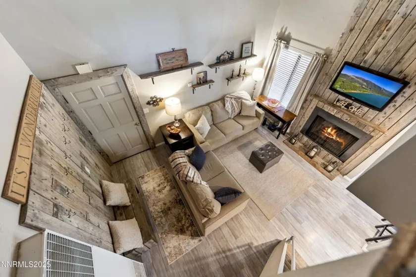 945 Harold, Incline Village, Nevada 89451, 2 Bedrooms Bedrooms, ,2 BathroomsBathrooms,Residential,Residential,Harold,250058238