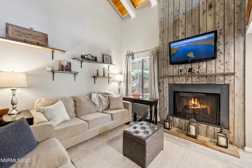 945 Harold, Incline Village, Nevada 89451, 2 Bedrooms Bedrooms, ,2 BathroomsBathrooms,Residential,Residential,Harold,250058238