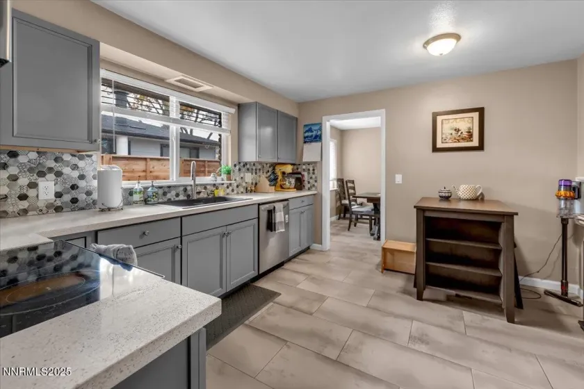 840 Hunter Lake, Reno, Nevada 89509, 3 Bedrooms Bedrooms, ,3 BathroomsBathrooms,Residential,Residential,Hunter Lake,250058237