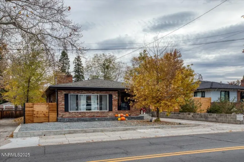 840 Hunter Lake, Reno, Nevada 89509, 3 Bedrooms Bedrooms, ,3 BathroomsBathrooms,Residential,Residential,Hunter Lake,250058237
