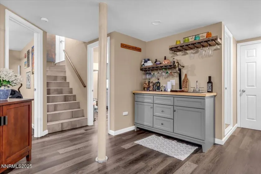 840 Hunter Lake, Reno, Nevada 89509, 3 Bedrooms Bedrooms, ,3 BathroomsBathrooms,Residential,Residential,Hunter Lake,250058237