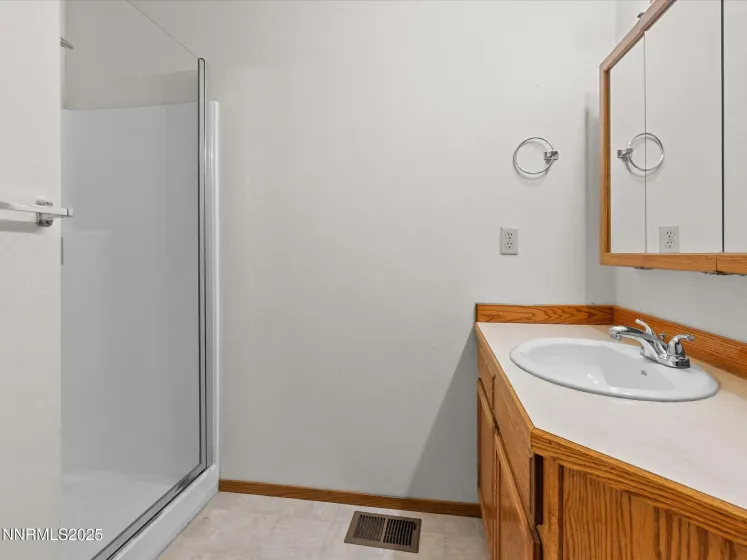 1951 Albert, Fallon, Nevada 89406, 4 Bedrooms Bedrooms, ,2 BathroomsBathrooms,Residential,Residential,Albert,250058240