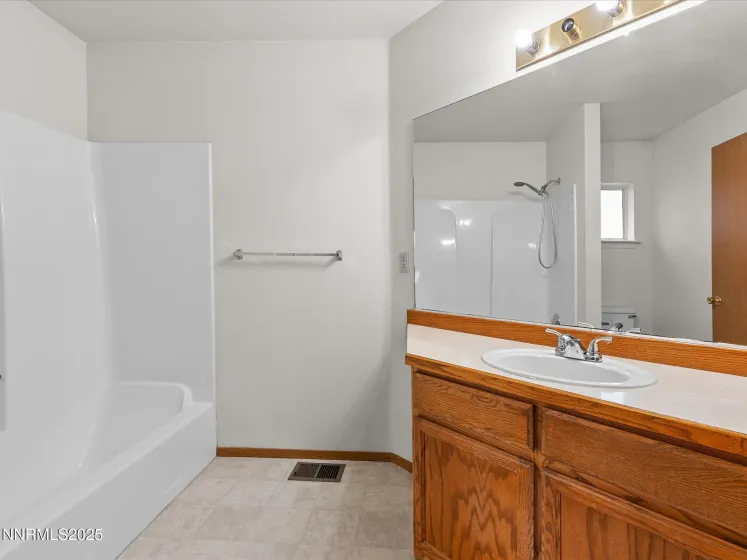 1951 Albert, Fallon, Nevada 89406, 4 Bedrooms Bedrooms, ,2 BathroomsBathrooms,Residential,Residential,Albert,250058240