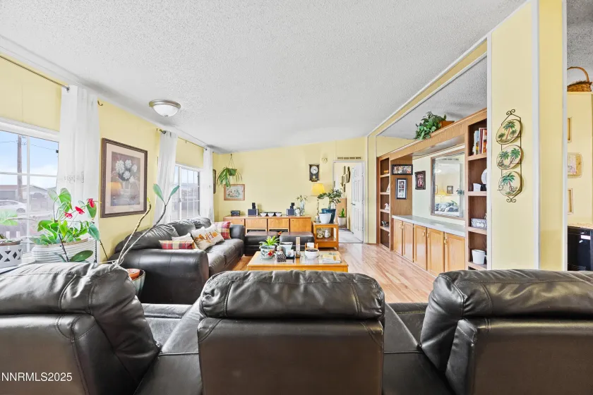 5225 Deodar, Silver Springs, Nevada 89429, 3 Bedrooms Bedrooms, ,2 BathroomsBathrooms,Residential,Residential,Deodar,250058241