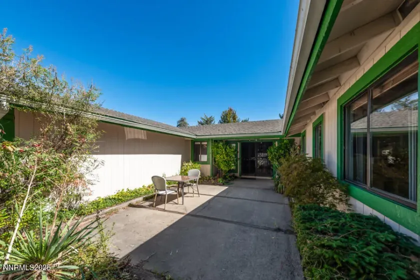 1460 Shewmaker, Reno, Nevada 89509, 4 Bedrooms Bedrooms, ,2 BathroomsBathrooms,Residential,Residential,Shewmaker,250056329