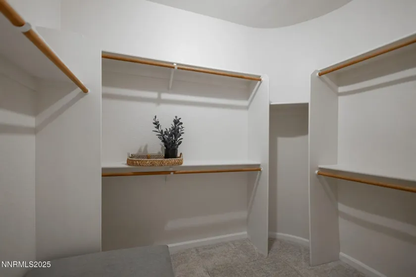 3915 Innsbruck, Reno, Nevada 89519, 2 Bedrooms Bedrooms, ,3 BathroomsBathrooms,Residential,Residential,Innsbruck,250058244