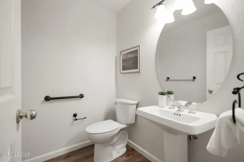 3915 Innsbruck, Reno, Nevada 89519, 2 Bedrooms Bedrooms, ,3 BathroomsBathrooms,Residential,Residential,Innsbruck,250058244