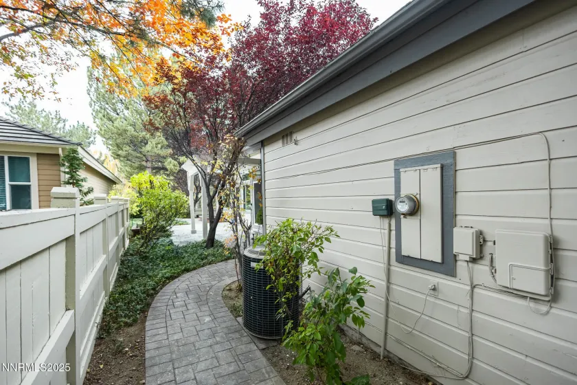 3915 Innsbruck, Reno, Nevada 89519, 2 Bedrooms Bedrooms, ,3 BathroomsBathrooms,Residential,Residential,Innsbruck,250058244