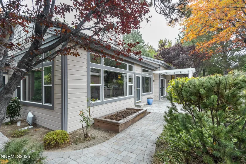 3915 Innsbruck, Reno, Nevada 89519, 2 Bedrooms Bedrooms, ,3 BathroomsBathrooms,Residential,Residential,Innsbruck,250058244