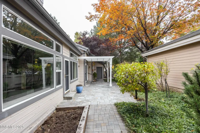 3915 Innsbruck, Reno, Nevada 89519, 2 Bedrooms Bedrooms, ,3 BathroomsBathrooms,Residential,Residential,Innsbruck,250058244