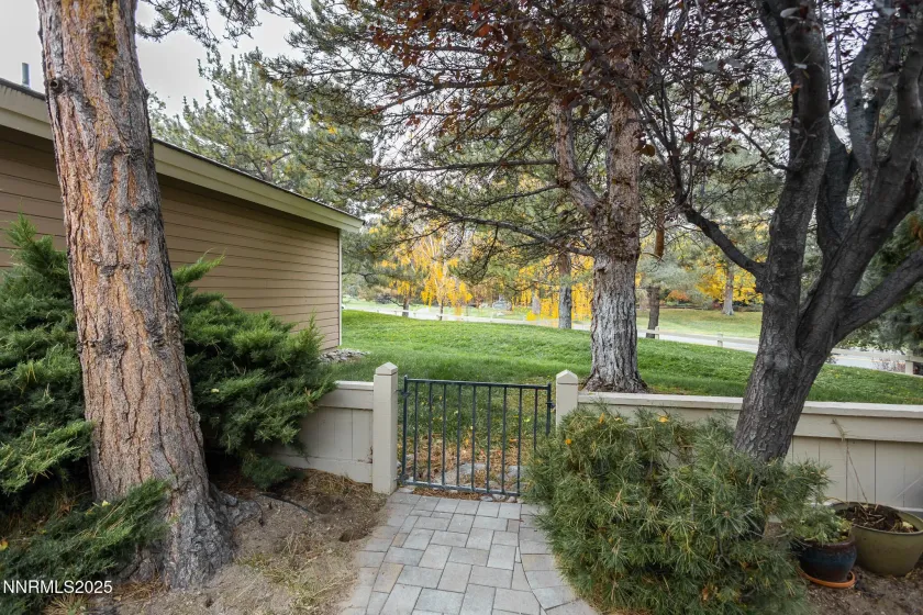 3915 Innsbruck, Reno, Nevada 89519, 2 Bedrooms Bedrooms, ,3 BathroomsBathrooms,Residential,Residential,Innsbruck,250058244