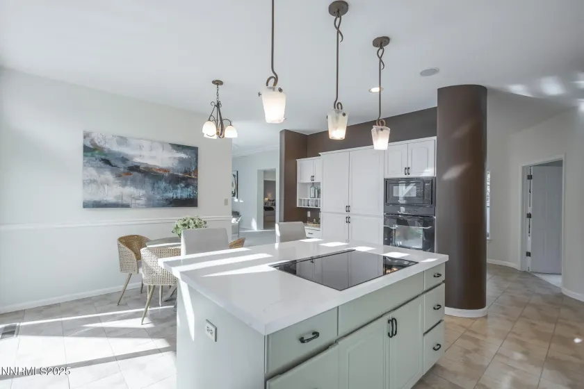 3915 Innsbruck, Reno, Nevada 89519, 2 Bedrooms Bedrooms, ,3 BathroomsBathrooms,Residential,Residential,Innsbruck,250058244