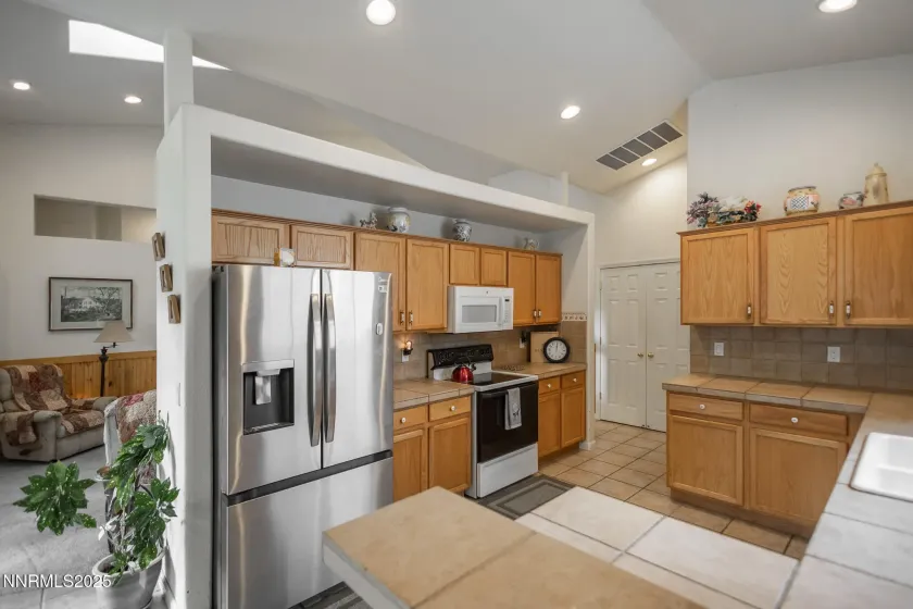 3790 Ranch Crest, Reno, Nevada 89509, 3 Bedrooms Bedrooms, ,2 BathroomsBathrooms,Residential,Residential,Ranch Crest,250058245