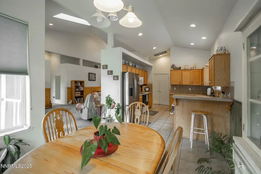 3790 Ranch Crest, Reno, Nevada 89509, 3 Bedrooms Bedrooms, ,2 BathroomsBathrooms,Residential,Residential,Ranch Crest,250058245