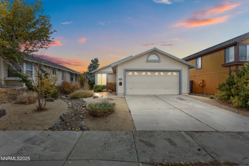 6530 Fall River, Reno, Nevada 89523, 3 Bedrooms Bedrooms, ,2 BathroomsBathrooms,Residential,Residential,Fall River,250058248