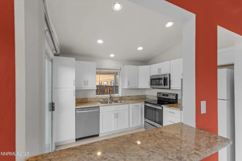 6530 Fall River, Reno, Nevada 89523, 3 Bedrooms Bedrooms, ,2 BathroomsBathrooms,Residential,Residential,Fall River,250058248