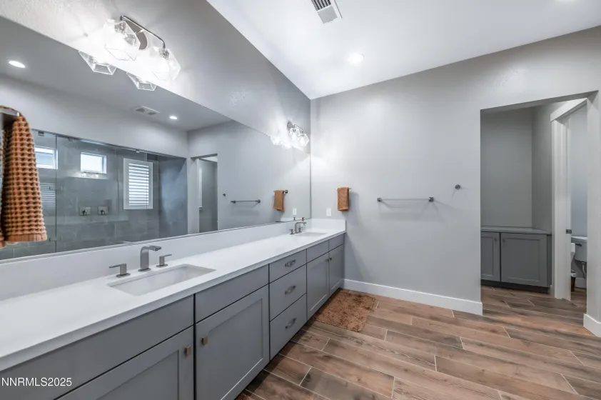 5453 Side Saddle, Reno, Nevada 89511, 5 Bedrooms Bedrooms, ,5 BathroomsBathrooms,Residential,Residential,Side Saddle,250058253