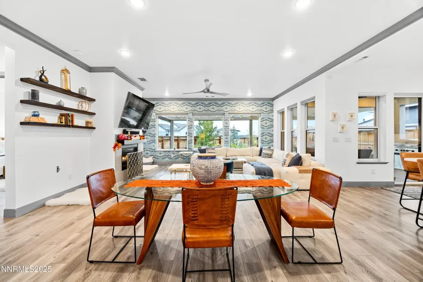 961 Solarium, Reno, Nevada 89511, 4 Bedrooms Bedrooms, ,4 BathroomsBathrooms,Residential,Residential,Solarium,250058251