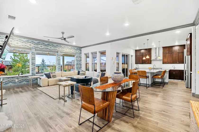 961 Solarium, Reno, Nevada 89511, 4 Bedrooms Bedrooms, ,4 BathroomsBathrooms,Residential,Residential,Solarium,250058251