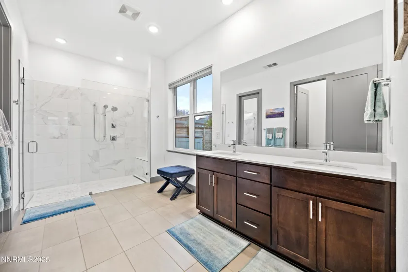 961 Solarium, Reno, Nevada 89511, 4 Bedrooms Bedrooms, ,4 BathroomsBathrooms,Residential,Residential,Solarium,250058251