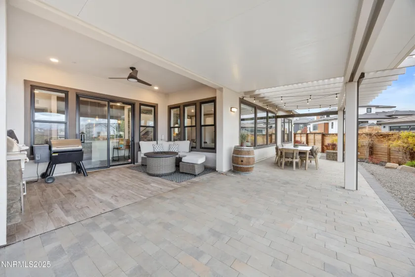 961 Solarium, Reno, Nevada 89511, 4 Bedrooms Bedrooms, ,4 BathroomsBathrooms,Residential,Residential,Solarium,250058251