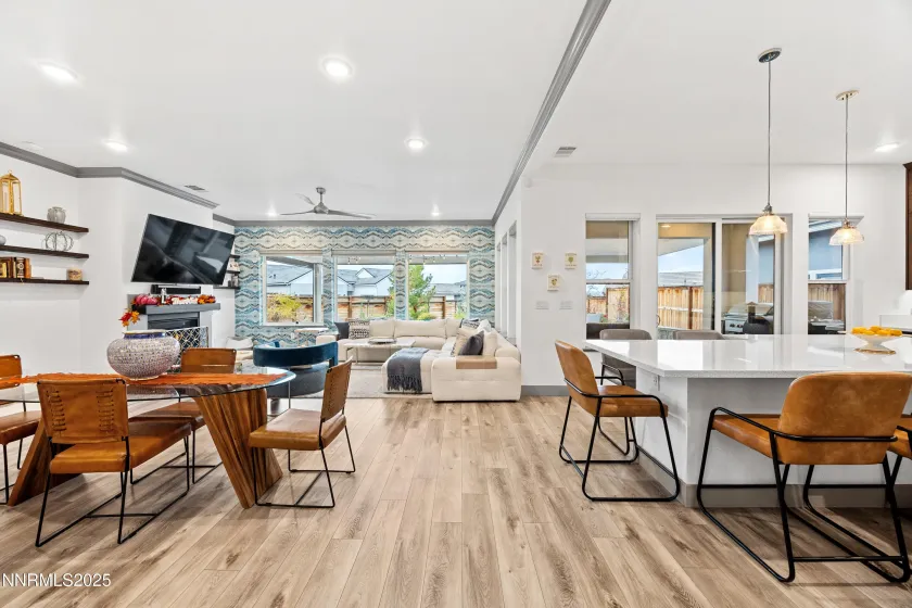 961 Solarium, Reno, Nevada 89511, 4 Bedrooms Bedrooms, ,4 BathroomsBathrooms,Residential,Residential,Solarium,250058251