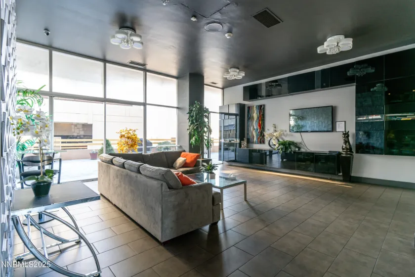 100 Arlington, Reno, Nevada 89501, 1 Bedroom Bedrooms, ,1 BathroomBathrooms,Residential,Residential,Arlington,250058260