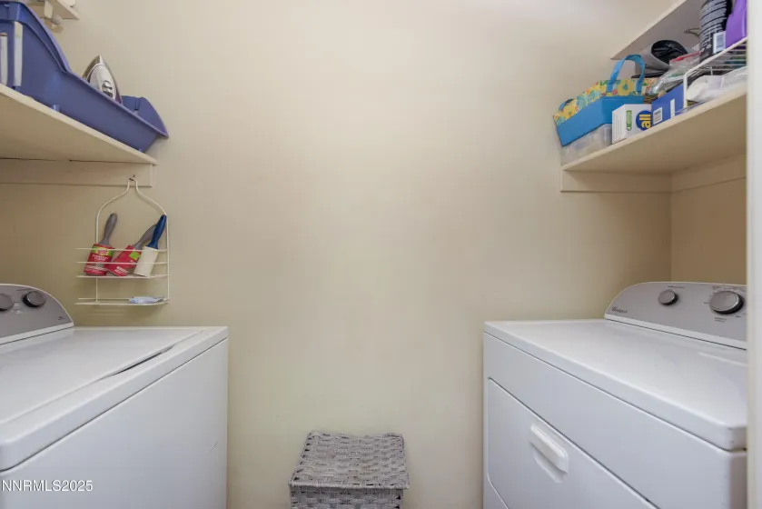 1339 Cahi, Gardnerville, Nevada 89460, 3 Bedrooms Bedrooms, ,2 BathroomsBathrooms,Residential,Residential,Cahi,250058218