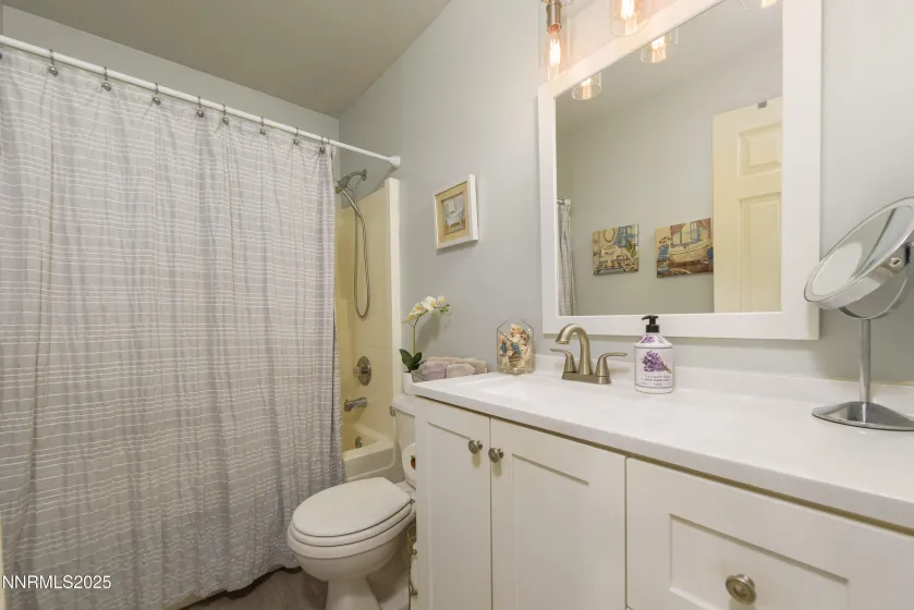 1339 Cahi, Gardnerville, Nevada 89460, 3 Bedrooms Bedrooms, ,2 BathroomsBathrooms,Residential,Residential,Cahi,250058218