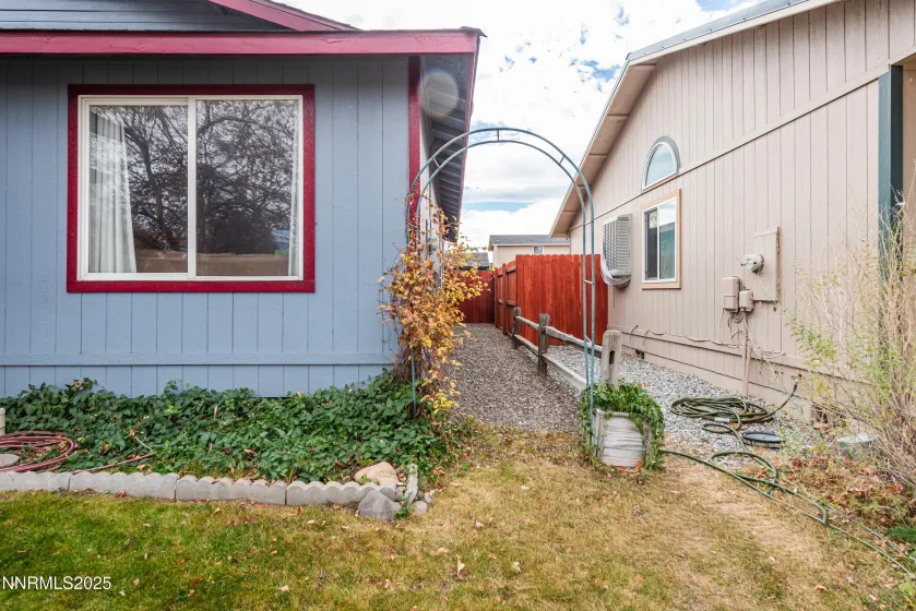 1339 Cahi, Gardnerville, Nevada 89460, 3 Bedrooms Bedrooms, ,2 BathroomsBathrooms,Residential,Residential,Cahi,250058218