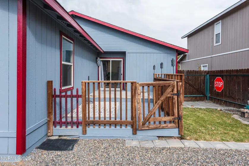 1339 Cahi, Gardnerville, Nevada 89460, 3 Bedrooms Bedrooms, ,2 BathroomsBathrooms,Residential,Residential,Cahi,250058218