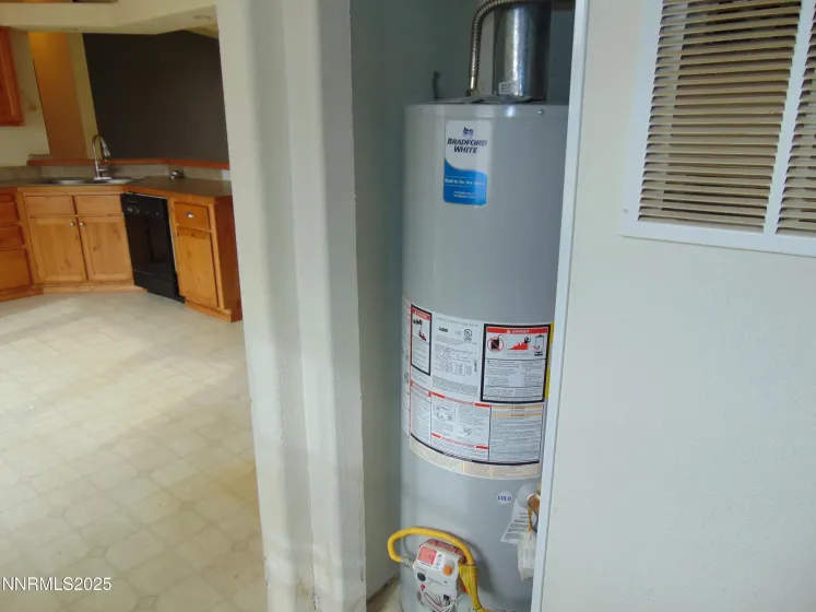 2920 Fort Churchill, Silver Springs, Nevada 89429, 3 Bedrooms Bedrooms, ,2 BathroomsBathrooms,Residential,Residential,Fort Churchill,250058223