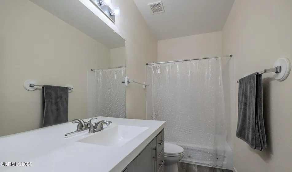 4080 Twin Falls, Reno, Nevada 89511, 4 Bedrooms Bedrooms, ,2 BathroomsBathrooms,Residential,Residential,Twin Falls,250058224