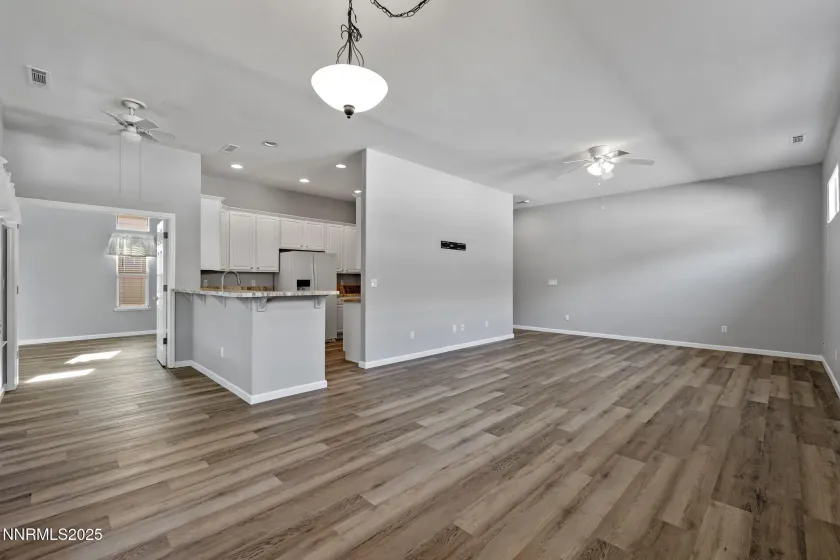 412 Sierra Leaf, Reno, Nevada 89511, 3 Bedrooms Bedrooms, ,2 BathroomsBathrooms,Residential,Residential,Sierra Leaf,250058225