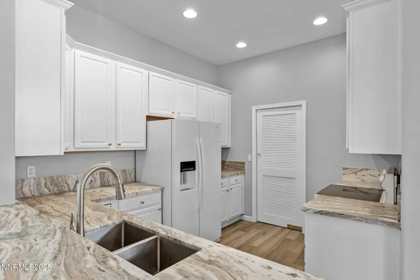 412 Sierra Leaf, Reno, Nevada 89511, 3 Bedrooms Bedrooms, ,2 BathroomsBathrooms,Residential,Residential,Sierra Leaf,250058225