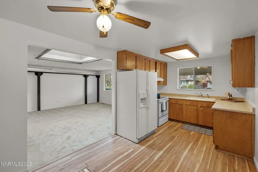 1931 Carriage Crest, Carson City, Nevada 89706, 3 Bedrooms Bedrooms, ,2 BathroomsBathrooms,Residential,Residential,Carriage Crest,250058230