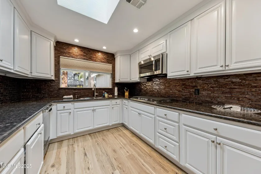 192 Pine Ridge, Stateline, Nevada 89449, 6 Bedrooms Bedrooms, ,4 BathroomsBathrooms,Residential,Residential,Pine Ridge,250058262