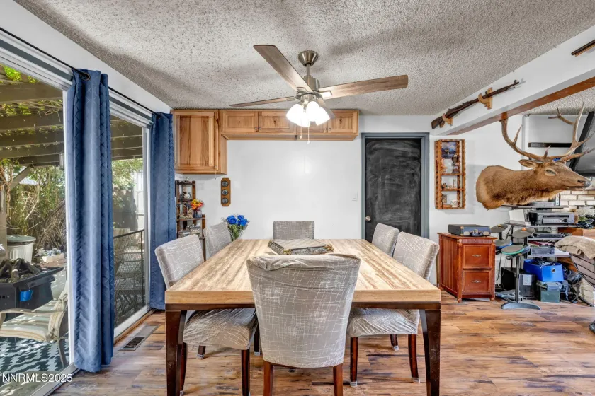 1852 Mountain, Carson City, Nevada 89703, 3 Bedrooms Bedrooms, ,2 BathroomsBathrooms,Residential,Residential,Mountain,250058268