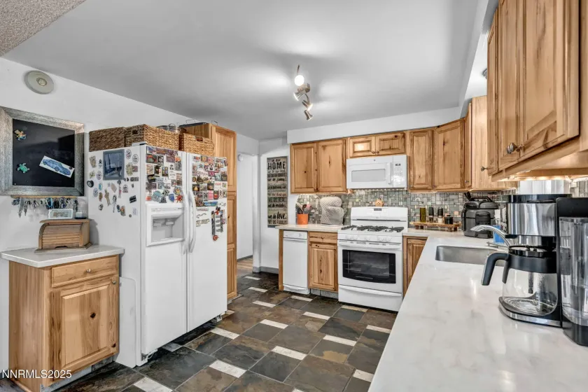 1852 Mountain, Carson City, Nevada 89703, 3 Bedrooms Bedrooms, ,2 BathroomsBathrooms,Residential,Residential,Mountain,250058268