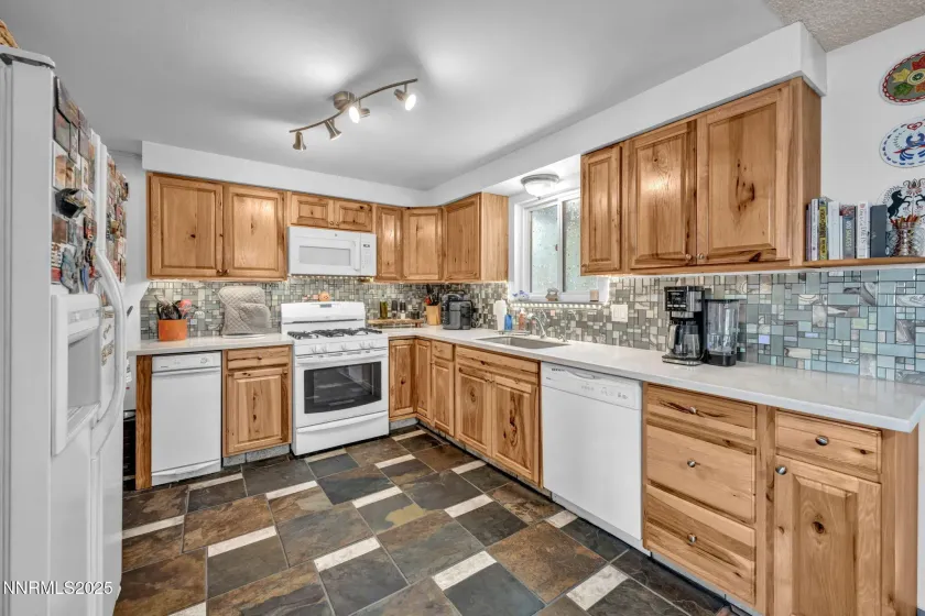 1852 Mountain, Carson City, Nevada 89703, 3 Bedrooms Bedrooms, ,2 BathroomsBathrooms,Residential,Residential,Mountain,250058268