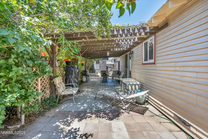 1852 Mountain, Carson City, Nevada 89703, 3 Bedrooms Bedrooms, ,2 BathroomsBathrooms,Residential,Residential,Mountain,250058268