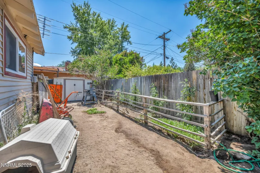 1852 Mountain, Carson City, Nevada 89703, 3 Bedrooms Bedrooms, ,2 BathroomsBathrooms,Residential,Residential,Mountain,250058268