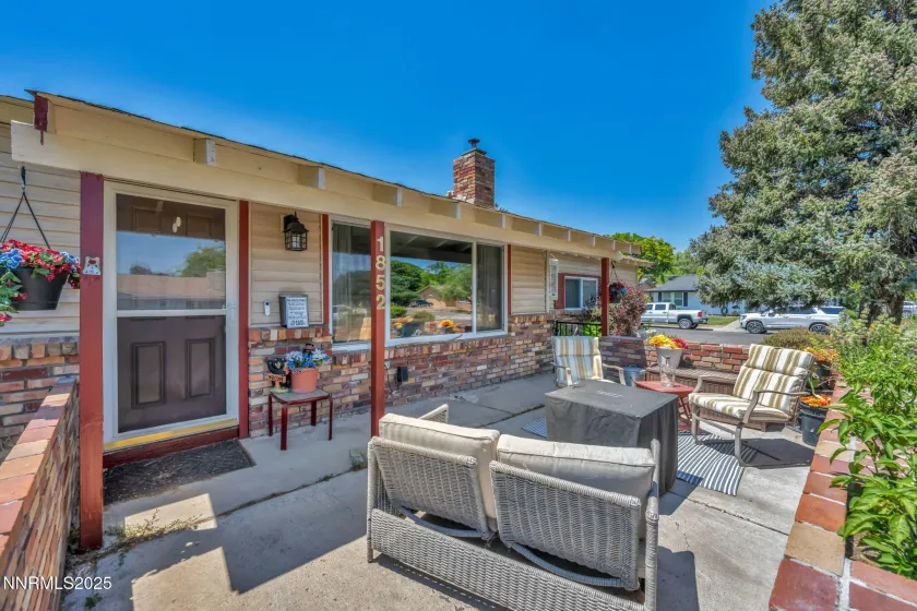 1852 Mountain, Carson City, Nevada 89703, 3 Bedrooms Bedrooms, ,2 BathroomsBathrooms,Residential,Residential,Mountain,250058268