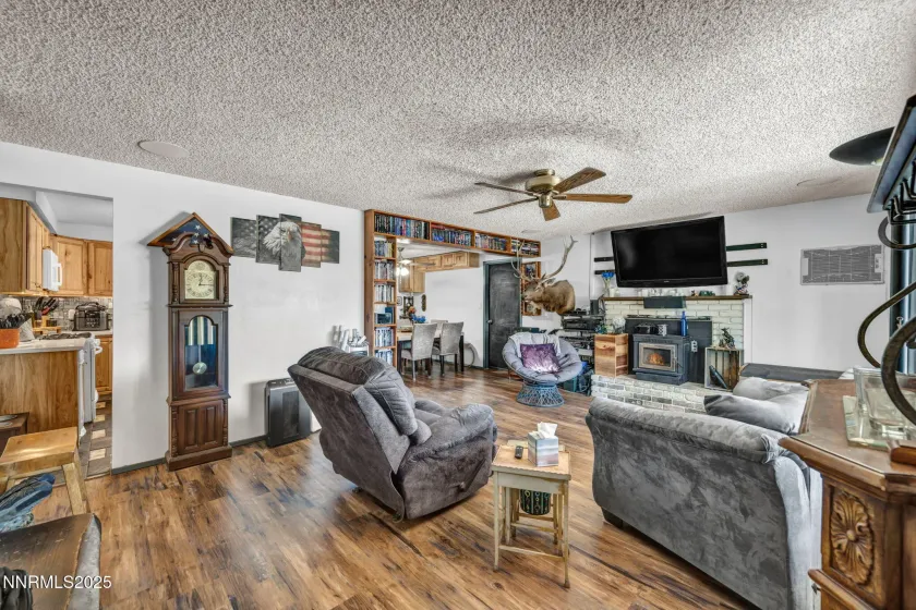 1852 Mountain, Carson City, Nevada 89703, 3 Bedrooms Bedrooms, ,2 BathroomsBathrooms,Residential,Residential,Mountain,250058268