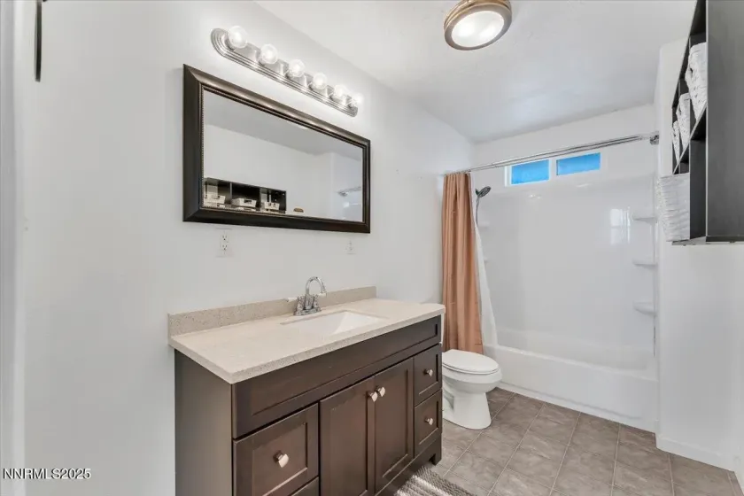 988 Bench, Fallon, Nevada 89406, 3 Bedrooms Bedrooms, ,2 BathroomsBathrooms,Residential,Residential,Bench,250058273