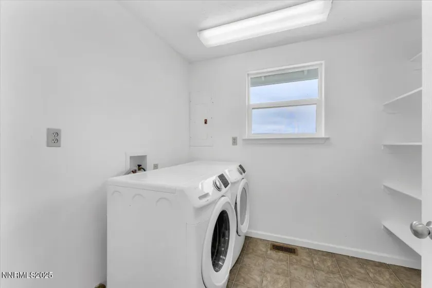 988 Bench, Fallon, Nevada 89406, 3 Bedrooms Bedrooms, ,2 BathroomsBathrooms,Residential,Residential,Bench,250058273