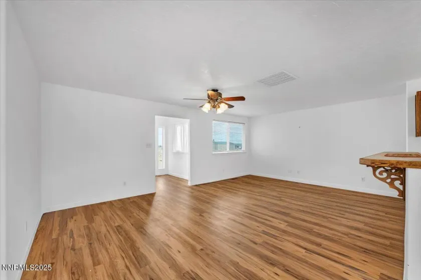 988 Bench, Fallon, Nevada 89406, 3 Bedrooms Bedrooms, ,2 BathroomsBathrooms,Residential,Residential,Bench,250058273